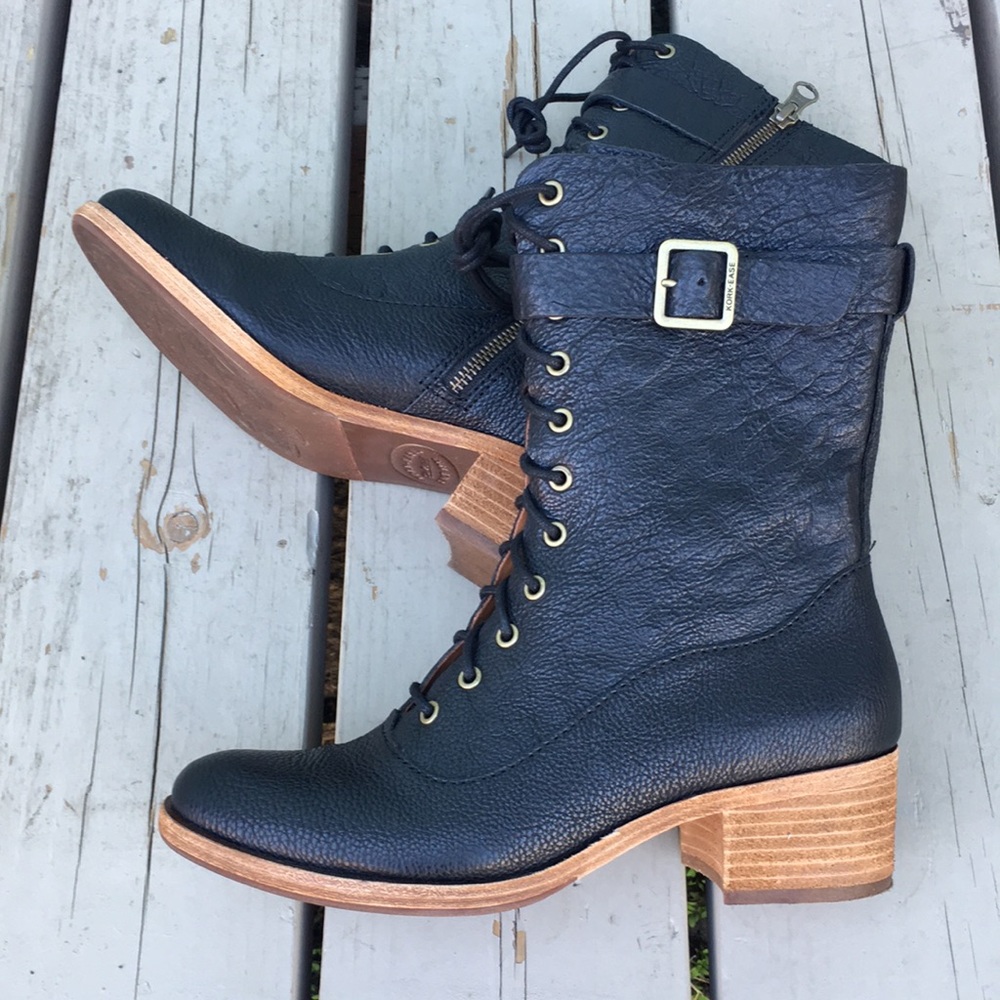 Kork-Ease black lace up boot 7.5 Mona